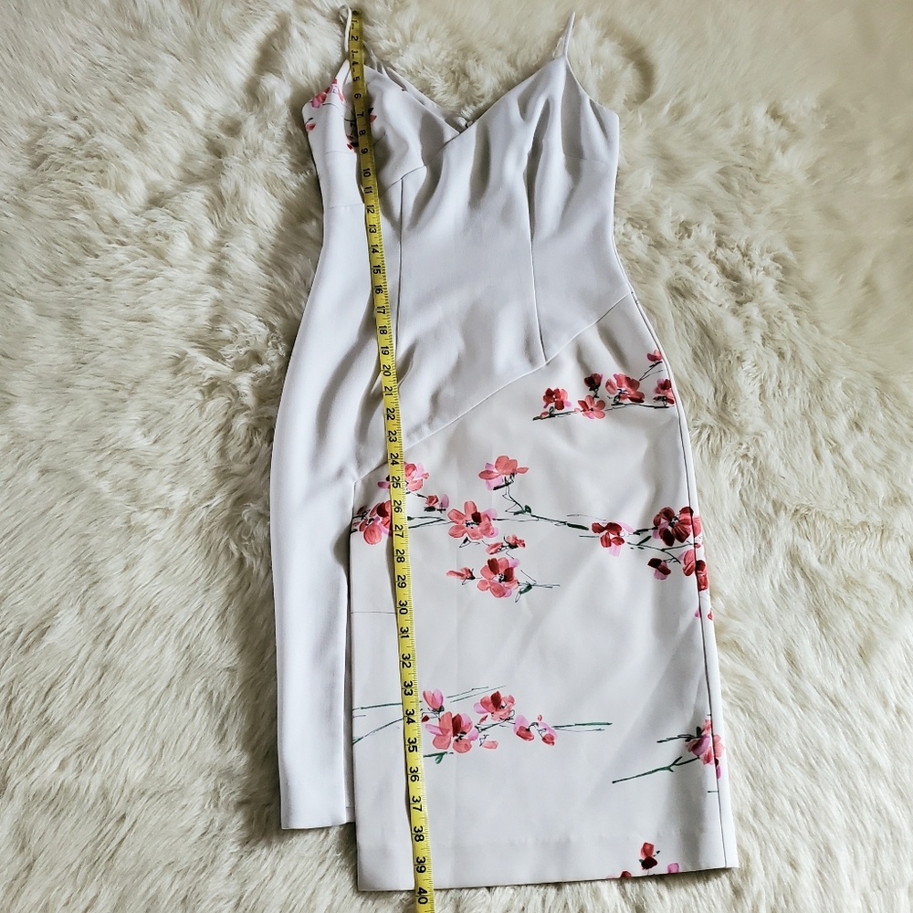 Black Halo Deetz Floral Sheath Dress Size 2 - Picture 12 of 12
